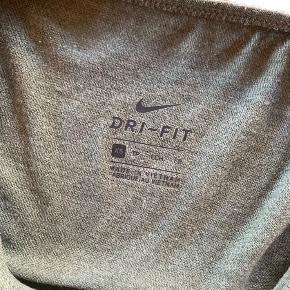 Nike Peace Love Swoosh Dri-Fit Split Back Training Tank - Picture 7 of 7
